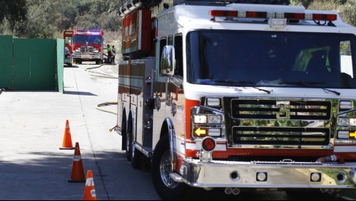 Sin lesiones fue rescatada familia que se desorientó al llegar a la cima del Cerro Manquehue