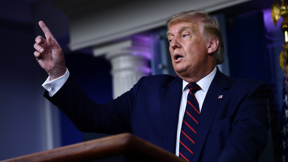 Donald Trump pide despedir a reportera de la cadena Fox News Trump pide a cadena de TV despedir a reportera que publicó dichos sobre veteranos de guerra