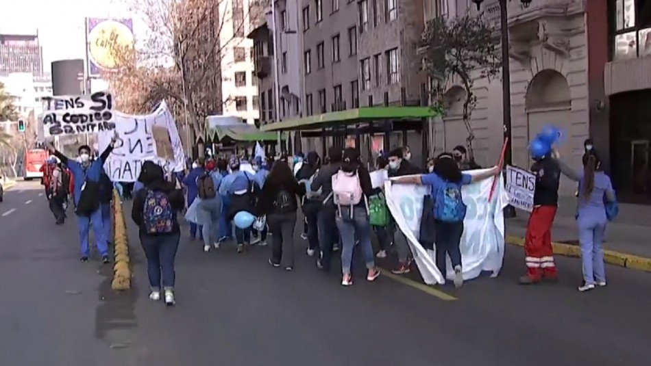 Funcionarios de la salud realizan manifestación en Plaza Italia Funcionarios de la salud realizan manifestación en Plaza Italia