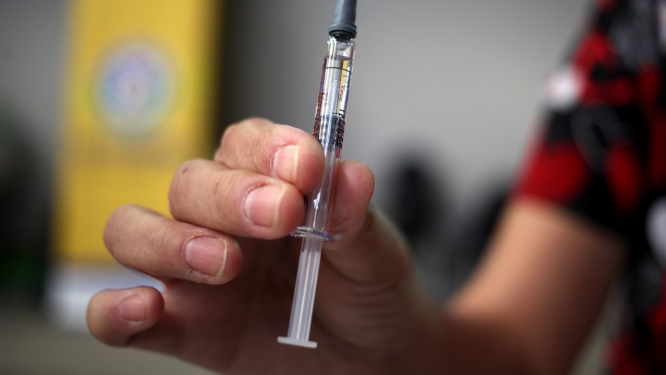 Imagen referencial Vacuna contra el coronavirus: U. de Chile reclutará voluntarios para ensayos en dos semanas más