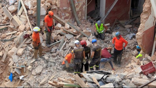 Rescatista chileno dice que hay un '2%' de esperanza de encontrar un sobreviviente en Beirut