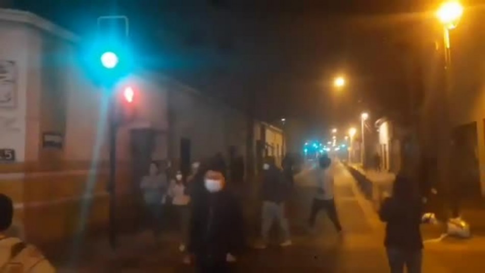 Graves incidentes en el Mercado de Coquimbo: 23 detenidos tras toma del recinto Graves incidentes en el Mercado de Coquimbo: 23 detenidos tras toma del recinto