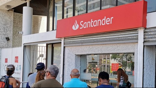 Reportan problemas con aplicación de Banco Santander