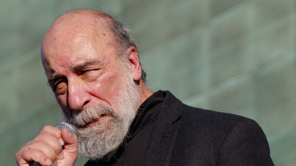 Raúl Zurita gana el premio Reina Sofía de Poesía Iberoamericana Raúl Zurita gana el premio Reina Sofía de Poesía Iberoamericana