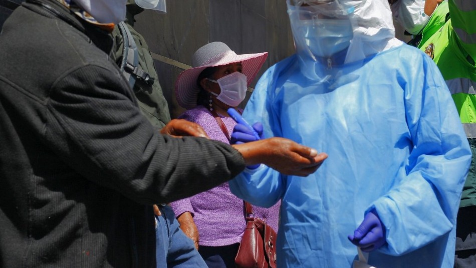 Perú registra menor cifra de nuevos contagios por primera vez en cuatro meses Perú registra menor cifra de nuevos contagios por primera vez en cuatro meses