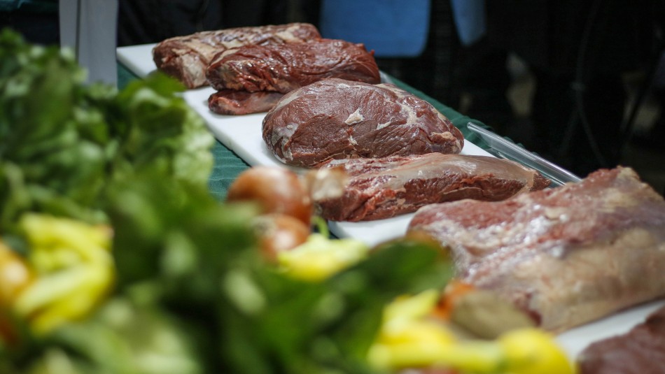 ipc agosto carnes IPC de agosto anota variación de 0,1%: Suben de precio vestuario, carnes y el tomate