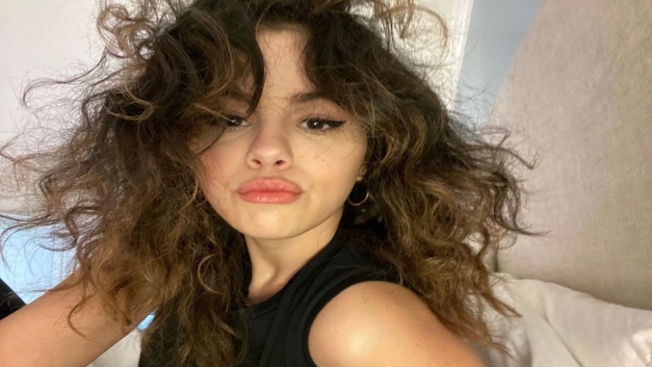 Una desafiante Selena Gómez habla de sus exparejas: Una desafiante Selena Gómez habla de sus exparejas: