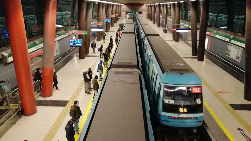 Metro de Santiago Horarios del Metro de Santiago en Fiestas Patrias.