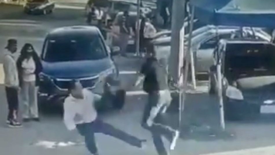 Padre mató a presunto violador de su hija cuando salía de la fiscalía en México Padre mató a presunto violador de su hija cuando salía de la fiscalía en México