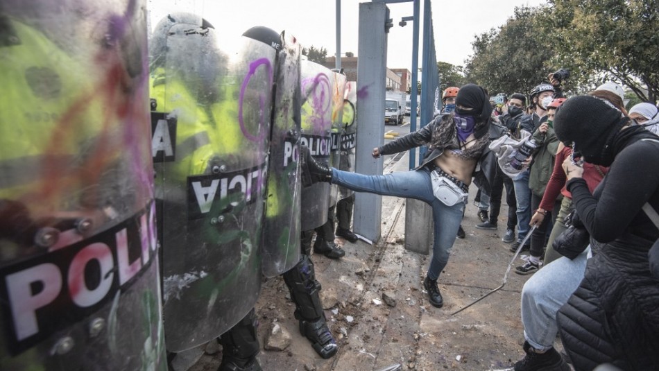 Gobierno colombiano pide perdón por agresión policial que terminó con un hombre muerto Gobierno colombiano pide perdón por agresión policial que terminó con un hombre muerto