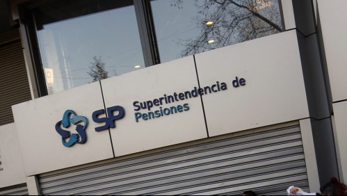 SP impone millonaria multa a seis AFP por irregularidades en aceptación de ofertas de pensión
