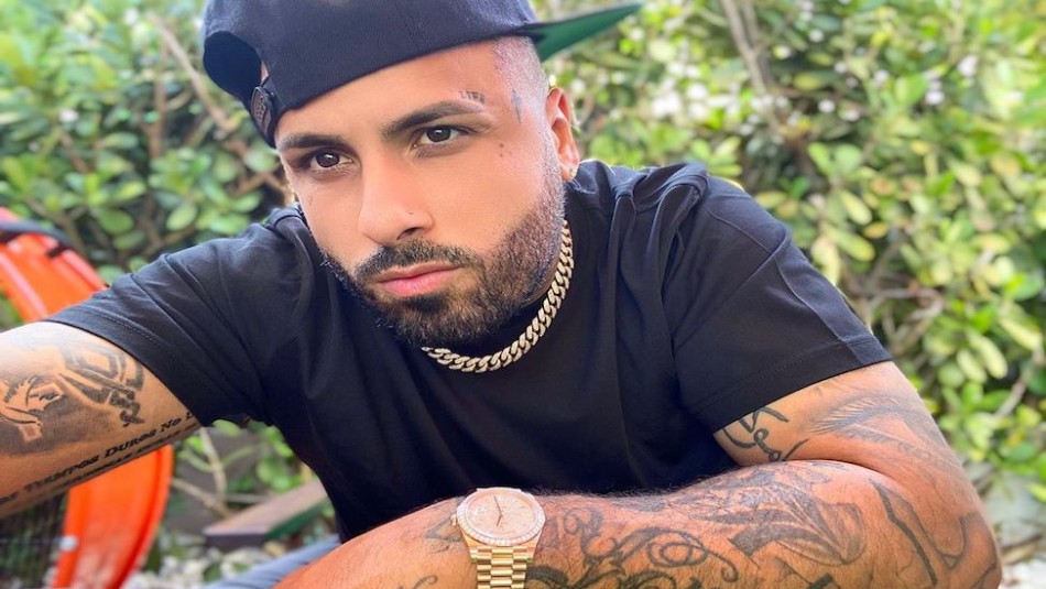 Instagram Nicky Jam El look platinado de Nicky Jam que enloqueció a sus seguidores: Su novia también opina