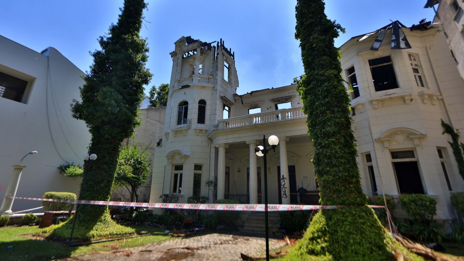 Universidad Pedro de Valdivia Condenan a joven acusado de incendiar sede universitaria en Providencia