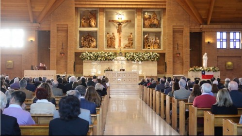 Cultos religiosos vuelven desde este lunes: Sólo en comunas sin cuarentena y con aforo limitado