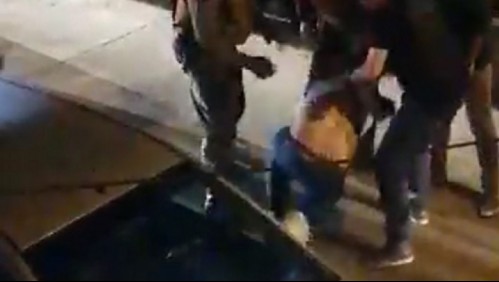 Vecinos intentan linchar a detenidos que asaltaron a una joven y tres menores de edad