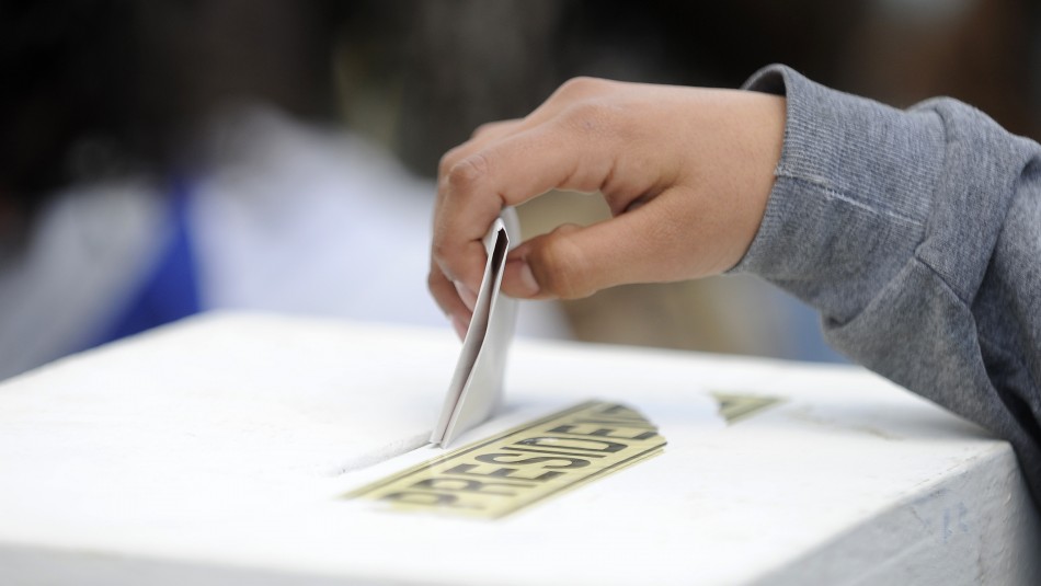 Derecho a voto Proyecto de ley busca derecho a voto a los 16 años.