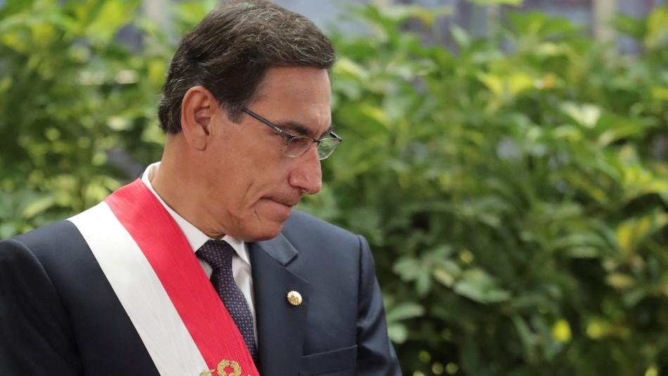 Martín Vizcarra Congreso peruano abre juicio de destitución contra el presidente Matín Vizcarra