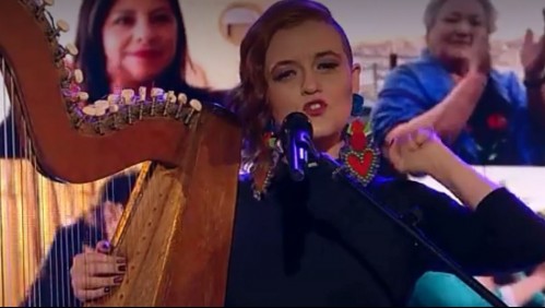 'No estamos todas': La aplaudida interpretación de cantoras populares en 'Vamos chilenos'