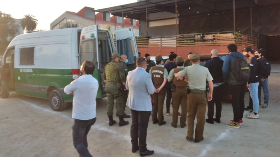Fonda virtual en Quillota: 62 detenidos por evento musical en comuna en cuarentena Fonda virtual en Quillota: 62 detenidos por evento musical en comuna en cuarentena