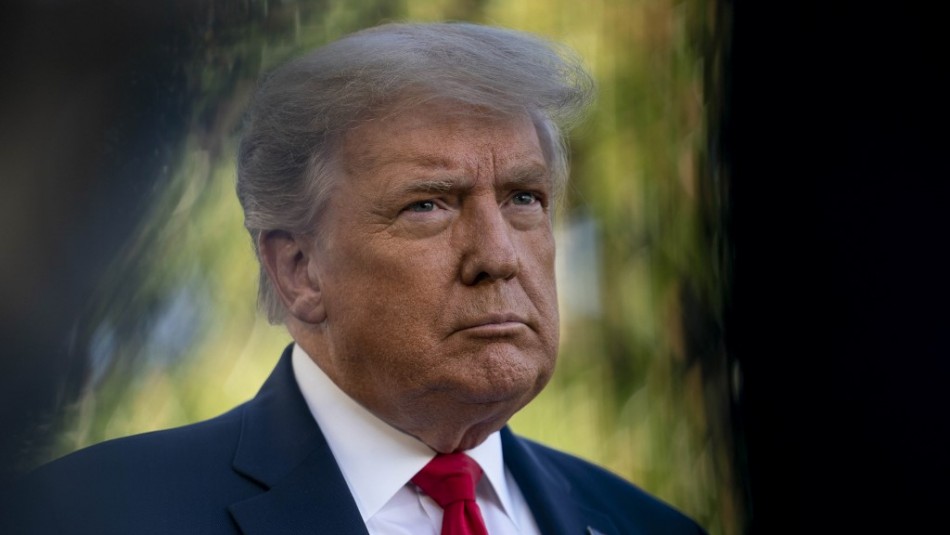 Detienen a mujer que habría enviado sobre con veneno a Donald Trump Detienen a mujer que habría enviado sobre con veneno a Donald Trump