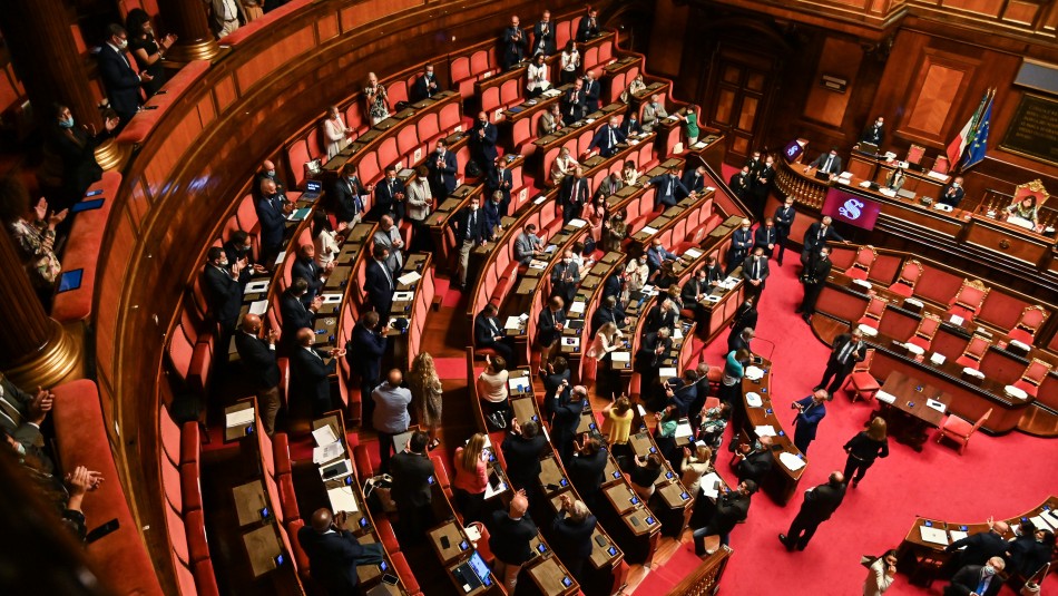 Italia referendum reduccion parlamento Italia aprueba histórica reducción del número de sus parlamentarios