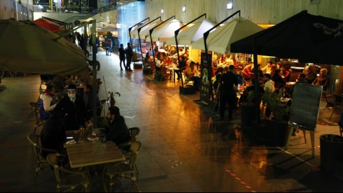 Gobierno estudia retrasar toque de queda para mayor activación económica