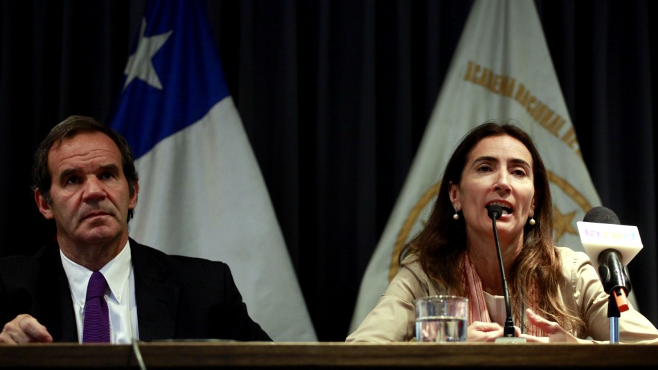 El ministro Andrés Allamand y la ministra Carolina Schmidt. Gobierno decide no firmar acuerdo de Escazú y entrega cuatro argumentos