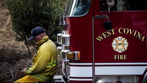 Coronavirus complica labores de bomberos en incendios que afectan a California