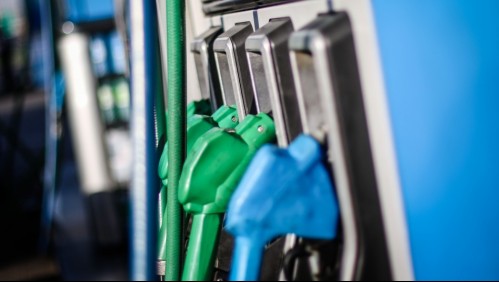 Precios de las bencinas bajarán a partir de este jueves