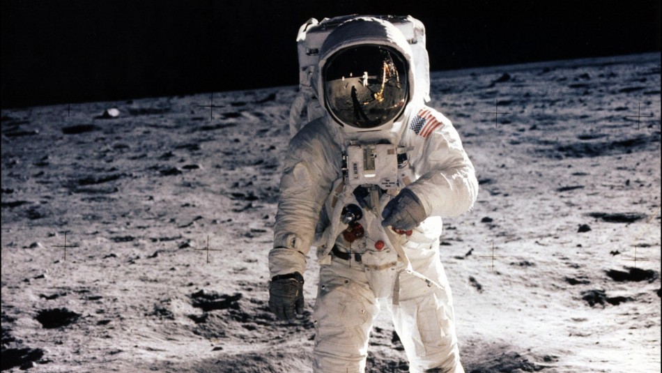 Astronauta Buzz Aldrin en la Luna en 1969 Programa Artemisa: ¿Cuándo se concretaría la llegada de la primera mujer a la Luna?