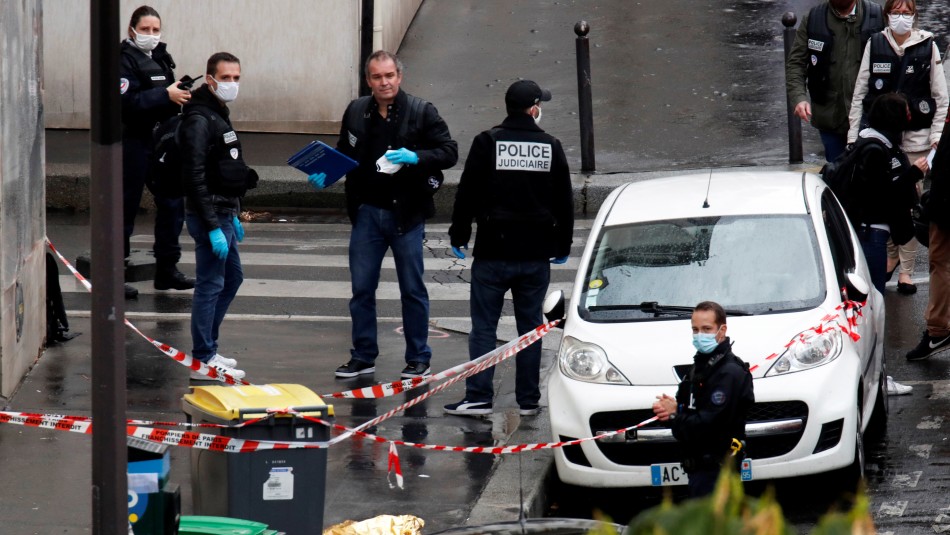 ataque paris Dos heridos por arma blanca en París cerca de antigua sede de revista Charlie Hebdo