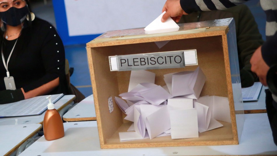 ¿Puedo ir a votar con el carnet de identidad vencido? Plebiscito Nacional 2020