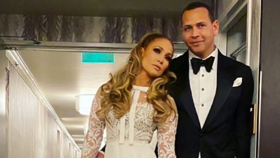 JLo y Alex Rodríguez. Las fotos sin filtros corren por Internet: Jennifer Lopez y su novio se escaparon a la playa