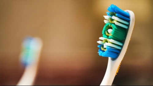 Hombre se tragó por accidente un cepillo de dientes y debió ser operado de urgencia