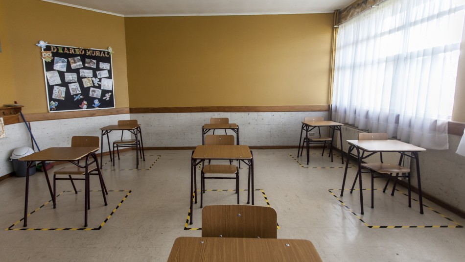 Clases presenciales RM Este lunes cuatro colegios de la RM vuelven a clases presenciales
