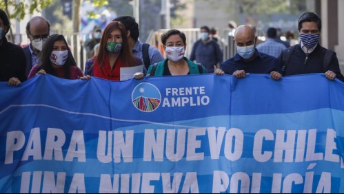 'Basta de violaciones a los derechos humanos': Frente Amplio exige refundar Carabineros