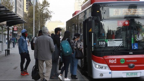 Toda la RM sale de Cuarentena: Revisa cómo funciona el transporte y movilidad en cada etapa