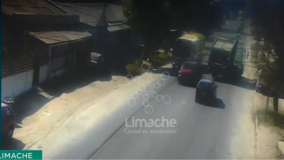 Mujer de 30 años muere atropellada por delincuente a bordo de camioneta robada en Limache Mujer de 30 años muere atropellada por delincuente a bordo de camioneta robada en Limache