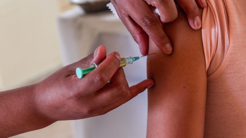 Ministerio de Salud inicia campaña de vacunas contra el sarampión Ministerio de Salud inicia campaña de vacunas contra el sarampión