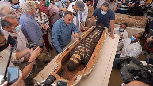 Hallazgo milenario: Así lucen las momias de hace 2.600 años descubiertas en Egipto