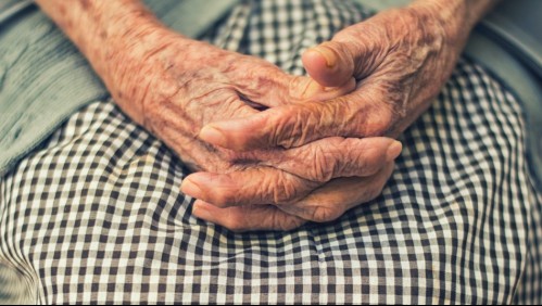 Condenan 10 años de cárcel a mujer de 89 por matar a amiga que le heredó sus bienes