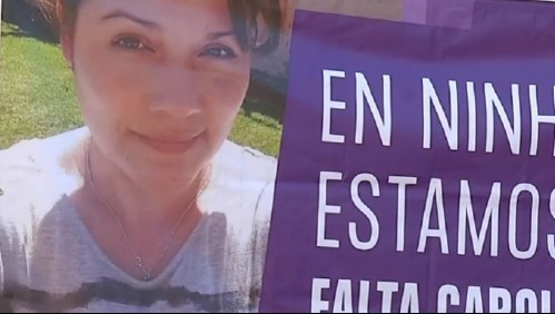 Familia y amigos rinden homenaje a Carolina Fuentes en río donde fue hallado su cuerpo