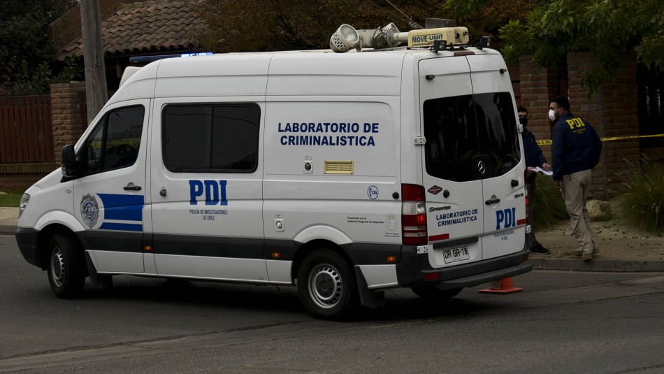 Fiscalía y PDI investigan el crimen de un hombre en plena vía pública Fiscalía y PDI investigan el crimen de un hombre en plena vía pública