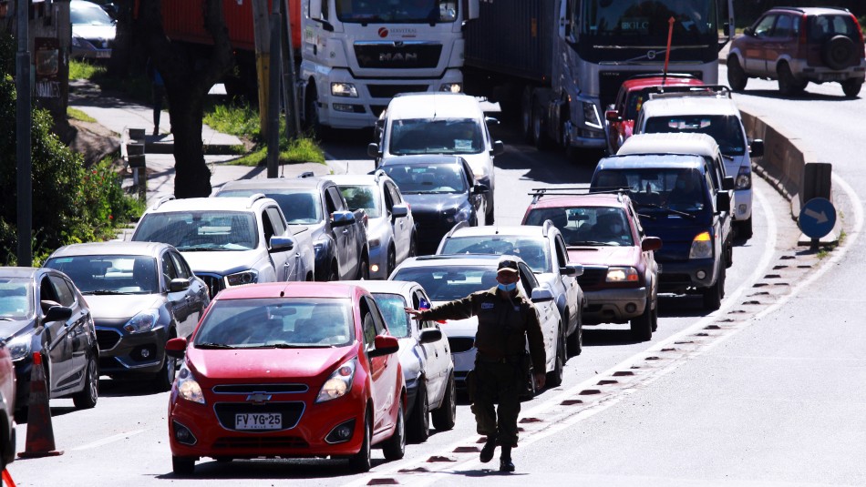 Balance de Carabineros por fin de semana largo Balance de carreteras por fin de semana largo: Más de 200 mil vehículos han salido de la RM