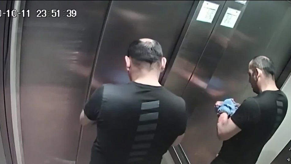 Cámaras de seguridad captaron a hombre tras ataque a su pareja con un cuchillo Cámaras de seguridad captaron a hombre tras ataque a su pareja con un cuchillo
