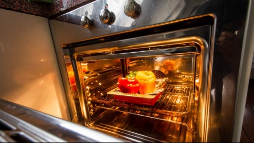 Que vuelva a estar reluciente: Consejos para limpiar un horno eléctrico de manera fácil y rápida