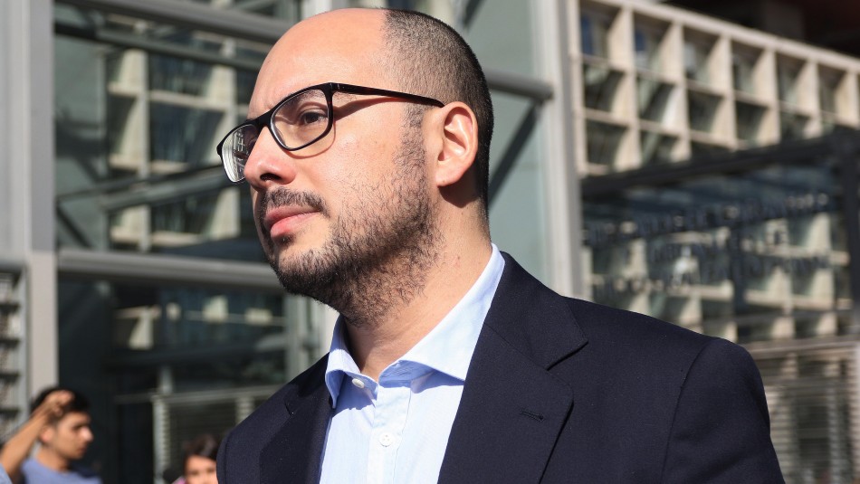 Fiscalía pide cárcel para Nicolás López: 10 años por violación y 5 por abuso sexual Fiscalía pide cárcel para Nicolás López: 10 años por violación y 5 por abuso sexual