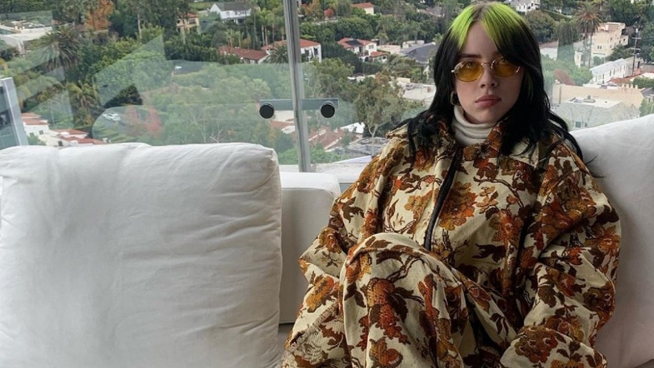Billie Eilish deja de lado su ropa ancha y se deja ver con look casual Billie Eilish deja de lado su ropa ancha y se deja ver con look casual