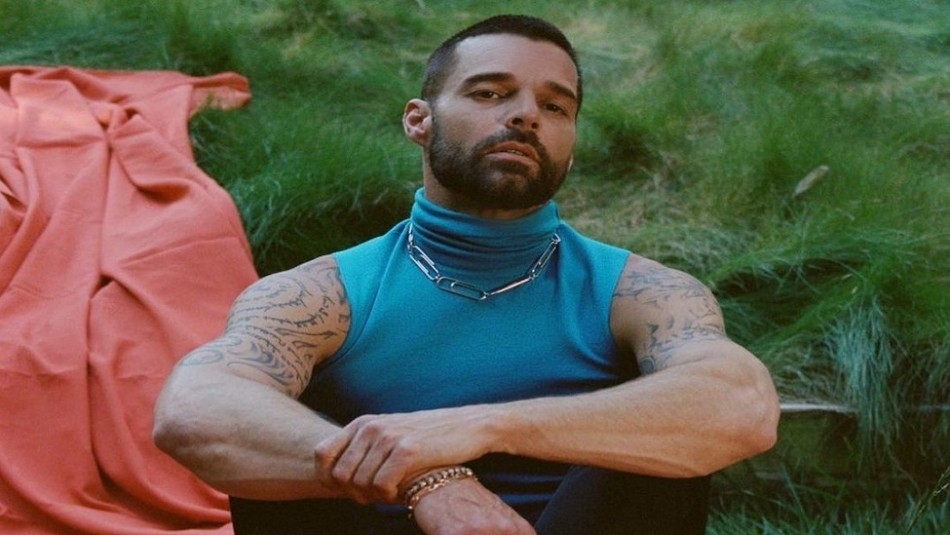 Ricky Martin muestra sus canas en barba y cabello por primera vez Ricky Martin muestra sus canas en barba y cabello por primera vez