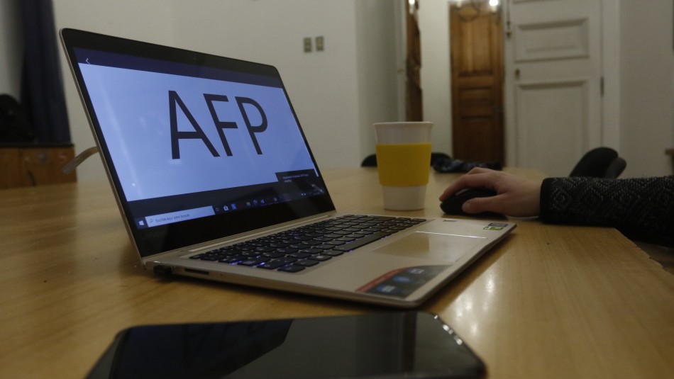 Imagen referencial de archivo Fondos AFP: Aprueban refundir proyectos que buscan un segundo retiro del 10%
